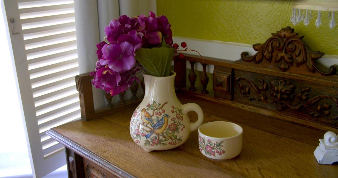 Granbury Gardens Bed And Breakfast Eksteriør bilde